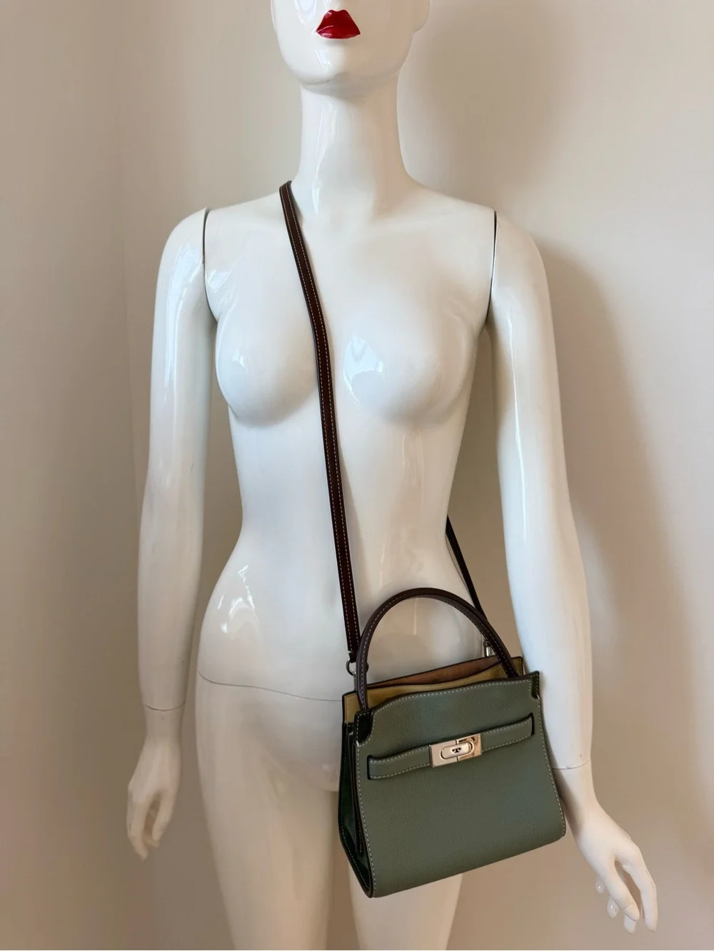 Tory Burch green pebbled leather petite Lee Radziwill double bag
